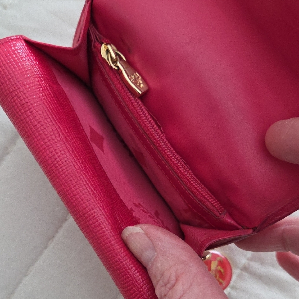 MCM Pink Tri-fold Wallet with Gold Charms Details - Picture 7 of 9